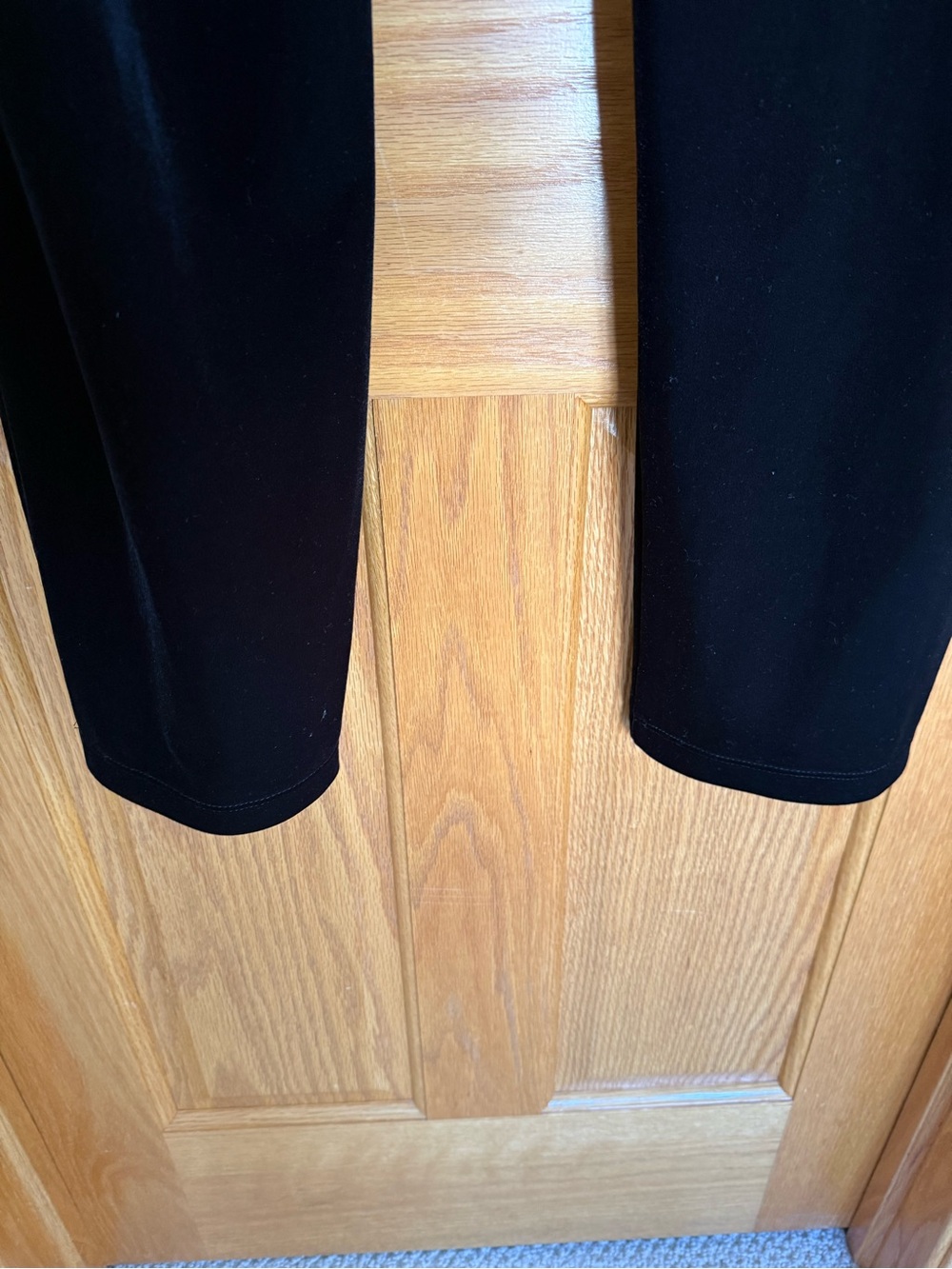 Chico's Travelers Black Velvet Wide-Leg Pull-On Pants Size 2R - Picture 6 of 6